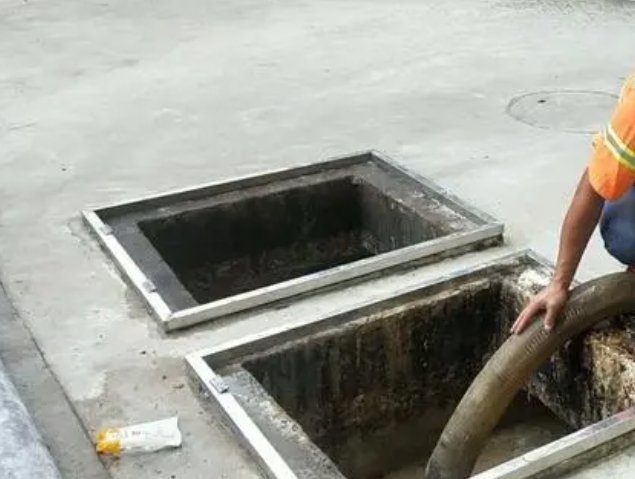 平武化粪池清理